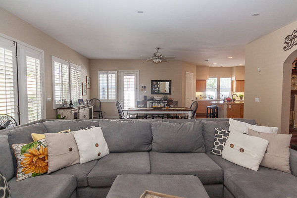 18-vogelhouse 25 jpg 18-vogelhouse 25 jpg