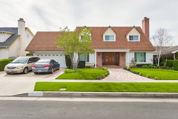 UNI A722-Northridge  AVAIL BUT OUT OF TOWN TILL 1st