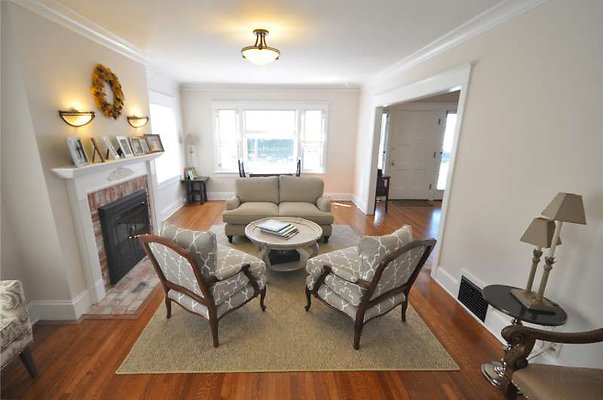 9449 living 3 9449 living 3