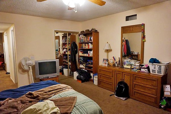 UNIVERSAL-9994-SCV-33 UNIVERSAL-9994-SCV-33