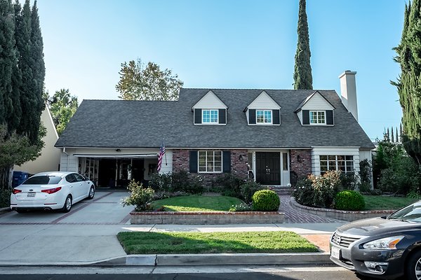 PL 7282-Chatsworth AVAIL