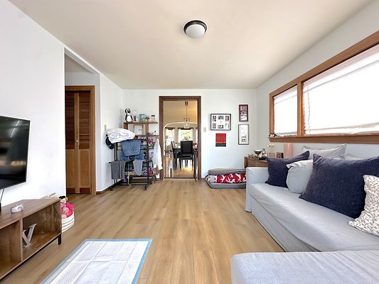 WESTSIDE LOCATIONS 63 WESTSIDE LOCATIONS 63