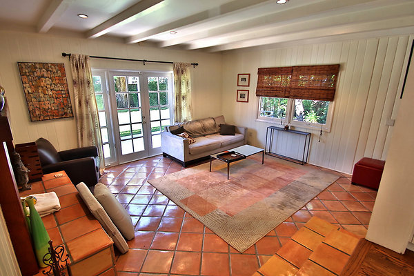 UNIVERSAL-CW084-MRV-49