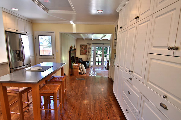 UNIVERSAL-CW084-MRV-48