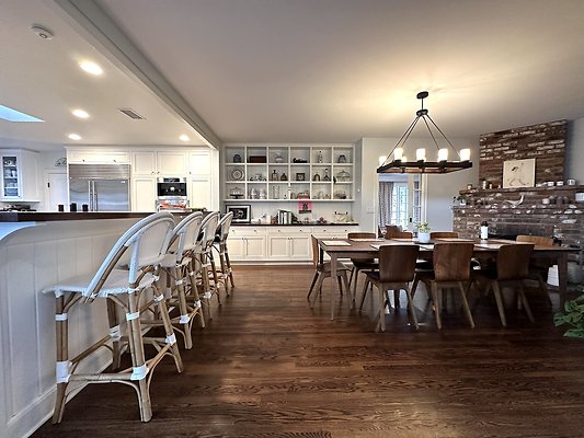 WESTSIDE LOCATIONS  32