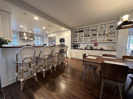 WESTSIDE LOCATIONS  33