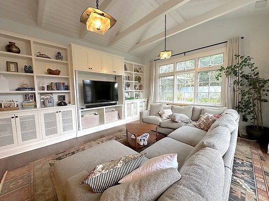 WESTSIDE LOCATIONS  44