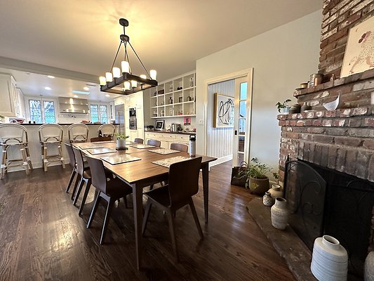 WESTSIDE LOCATIONS  27