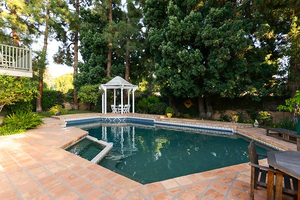 UNIVERSAL-B476-CW-44